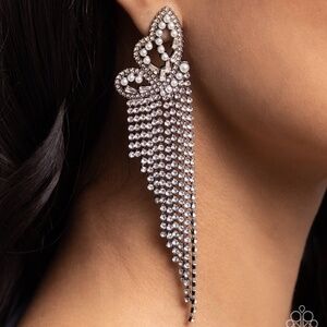 Aerial Accent - Black Earrings Paparazzi